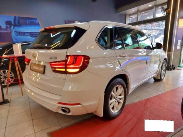 https://images10.gaadi.com/usedcar_image/3686565/original/processed_img2921189__used_car_2921189_1700819200.jpg?imwidth=6401