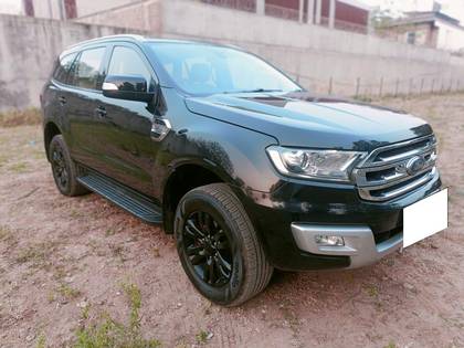 Ford Endeavour 3.2 Trend AT 4X4 Ford Endeavour 3.2 Trend AT 4X4