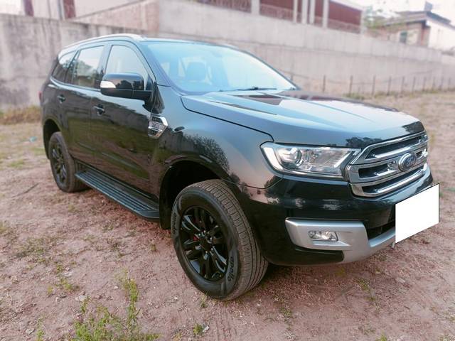 https://images10.gaadi.com/usedcar_image/3686599/original/processed_img2921217__used_car_2921217_1700820404.jpg?imwidth=6400
