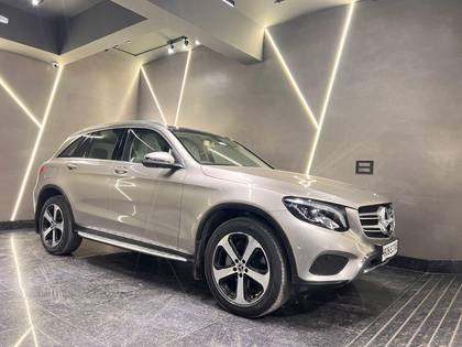 Mercedes-Benz GLC 220d 4MATIC Mercedes-Benz GLC 220d 4MATIC
