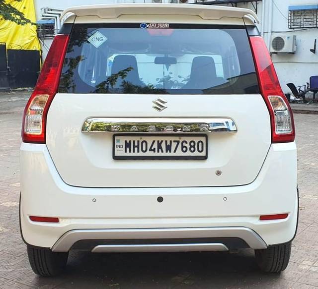https://images10.gaadi.com/usedcar_image/3686602/original/processed_img2921219__usedcar_5_42001700820047_1700820062.jpg?imwidth=6402