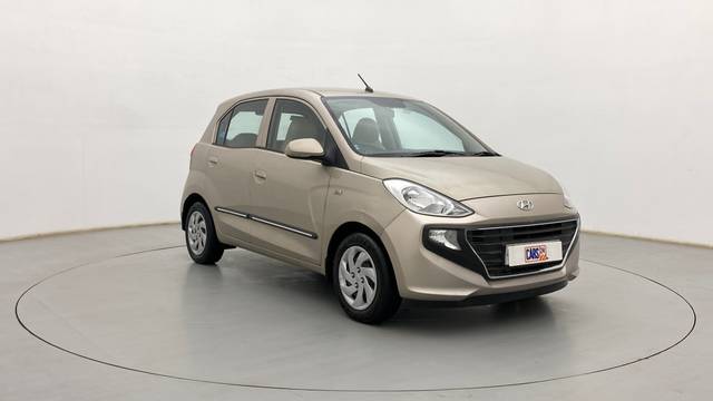 https://images10.gaadi.com/usedcar_image/3686640/original/c6665583-15bf-4c3f-b9cc-9a1323b74ef6__43.jpg?imwidth=6400