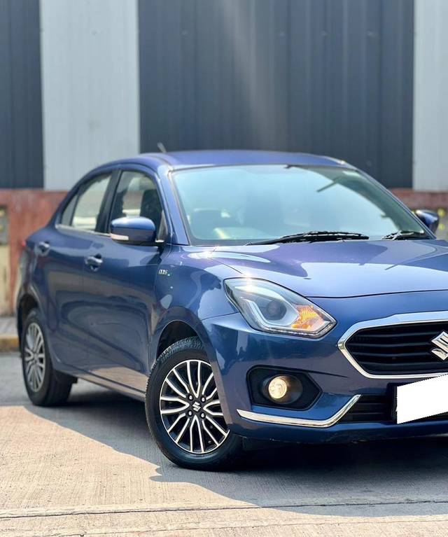 https://images10.gaadi.com/usedcar_image/3686641/original/processed_img2921241__used_car_2921241_1700821149.jpg?imwidth=6400
