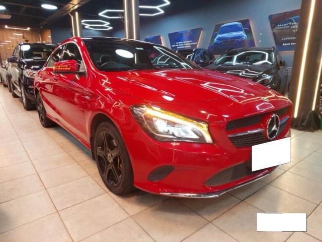 https://images10.gaadi.com/usedcar_image/3686712/original/processed_img2921286__used_car_2921286_1700822676.jpg?imwidth=6400