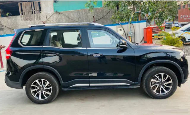 https://images10.gaadi.com/usedcar_image/3686718/original/processed_img2921290__usedcar_capture2_7601700822608_1700822668.PNG?imwidth=6401