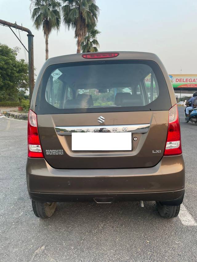 https://images10.gaadi.com/usedcar_image/3686739/original/processed_img2921306__used_car_2921306_1700823517.jpg?imwidth=6402
