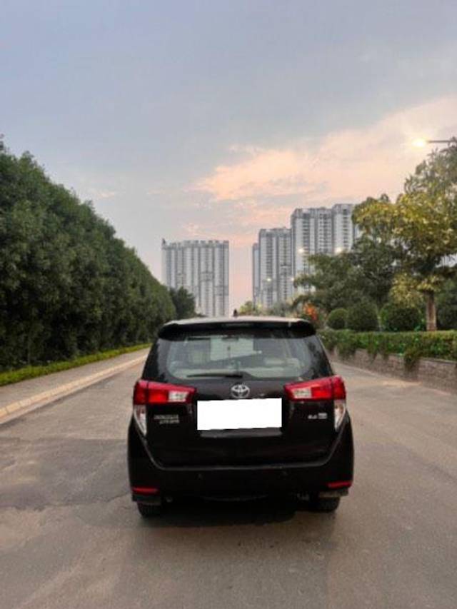 https://images10.gaadi.com/usedcar_image/3686758/original/processed_616c75d9-91b0-4ae4-be77-5a0f4524c873.jpeg?imwidth=6402