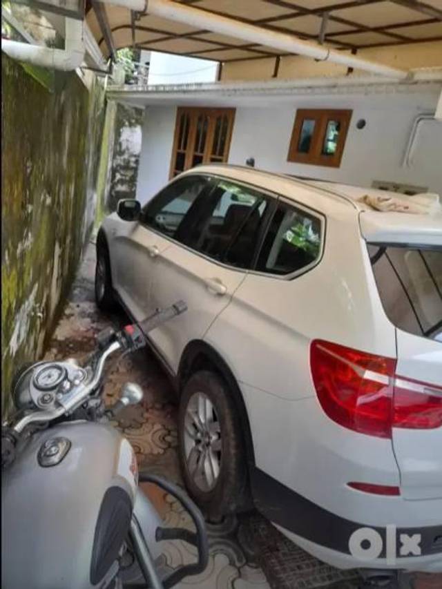 https://images10.gaadi.com/usedcar_image/3686774/original/processed_3871f52e-1db2-4be4-9e8d-0bed1a02756a.jpg?imwidth=6402