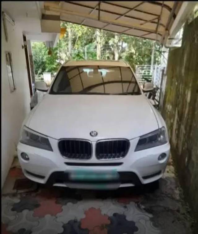 https://images10.gaadi.com/usedcar_image/3686774/original/processed_d68a22b7-a56f-4bad-b89e-3a0ac37d1225.jpg?imwidth=6400