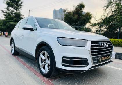 Audi Q7 45 TDI Quattro Premium Plus Audi Q7 45 TDI Quattro Premium Plus