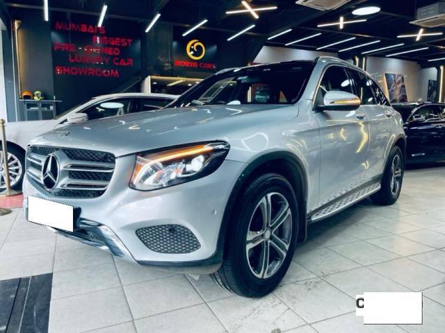 https://images10.gaadi.com/usedcar_image/3686788/original/processed_img2921333__used_car_2921333_1700824898.jpg?imwidth=6402