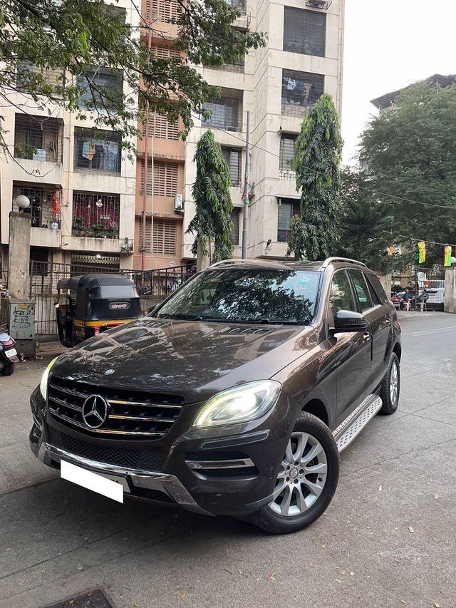 https://images10.gaadi.com/usedcar_image/3686840/original/processed_img2921375__usedcar_2_2921375_1700826079.jpeg?imwidth=6402