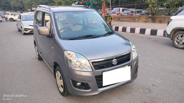 https://images10.gaadi.com/usedcar_image/3686844/original/processed_img2921377__used_car_2921377_1700826131.jpg?imwidth=6400