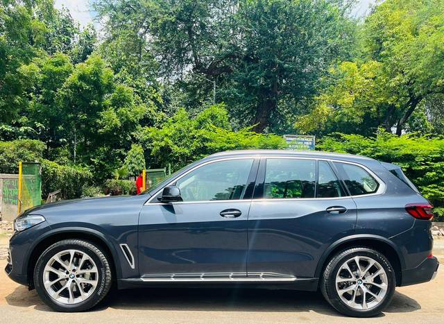 https://images10.gaadi.com/usedcar_image/3686862/original/processed_img2921388__used_car_2921388_1700826674.jpg?imwidth=6402