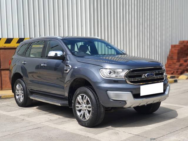 https://images10.gaadi.com/usedcar_image/3686864/original/processed_img2921390__used_car_2921390_1700826677.jpg?imwidth=6401
