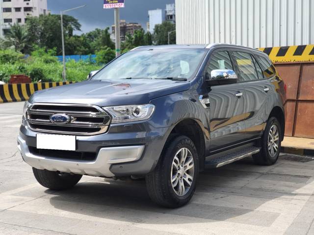 https://images10.gaadi.com/usedcar_image/3686864/original/processed_img2921390__used_car_2921390_1700826679.jpg?imwidth=6402