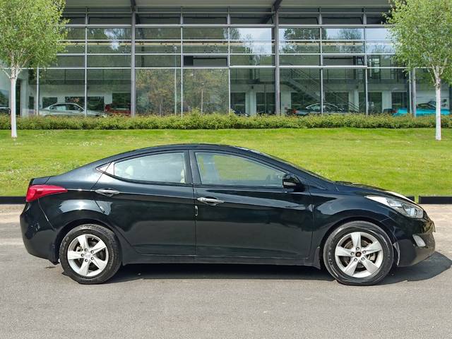 https://images10.gaadi.com/usedcar_image/3686873/original/img2921395__used_car_2921395_1700826944.jpg?imwidth=6401