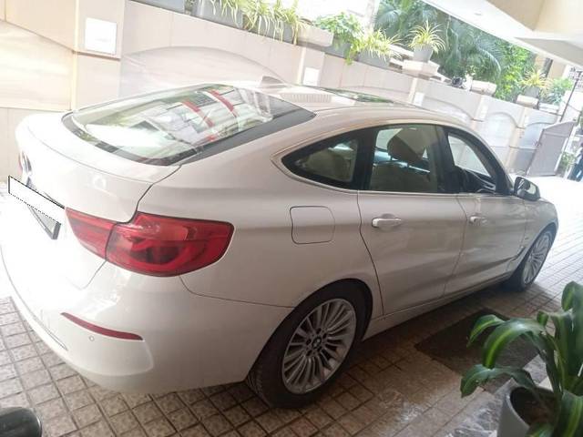 https://images10.gaadi.com/usedcar_image/3686886/original/processed_c2381a8f-3617-4602-a36a-72dd11460dc9.jpg?imwidth=6401