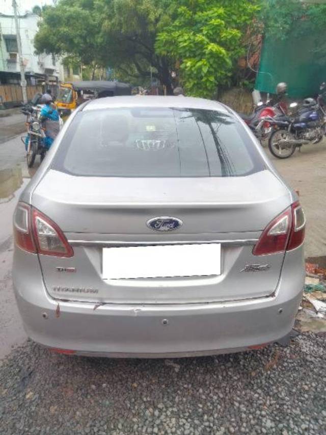 https://images10.gaadi.com/usedcar_image/3686924/original/processed_aab6cc37-dd89-4618-8ec7-327e84f819f6.jpg?imwidth=6401