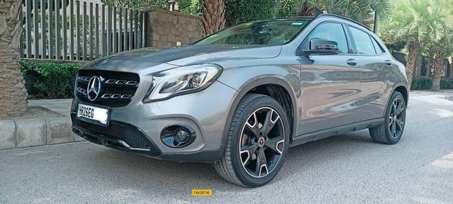 https://images10.gaadi.com/usedcar_image/3686939/original/processed_img2921433__used_car_2921433_1700828726.jpg?imwidth=6401