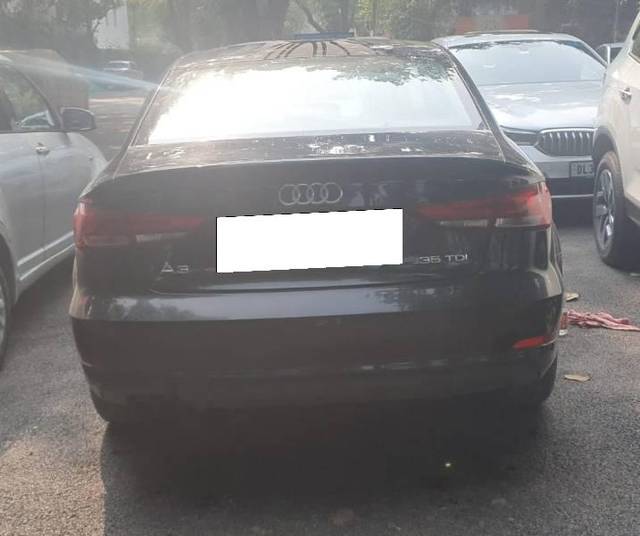 https://images10.gaadi.com/usedcar_image/3686969/original/processed_f4054070-4799-466d-af83-4f179e5f7924.jpeg?imwidth=6401