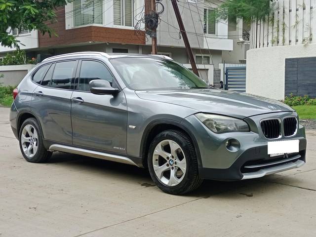 https://images10.gaadi.com/usedcar_image/3686971/original/processed_img2921456__used_car_2921456_1701002440.jpg?imwidth=6400