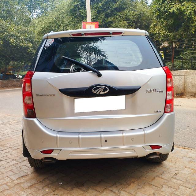 https://images10.gaadi.com/usedcar_image/3686975/original/processed_img2921457__used_car_2921457_1700829259.jpg?imwidth=6402