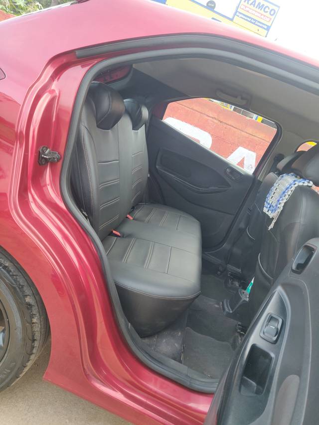 https://images10.gaadi.com/usedcar_image/3686993/original/img2921470__used_car_2921470_1700829803.jpg?imwidth=6402