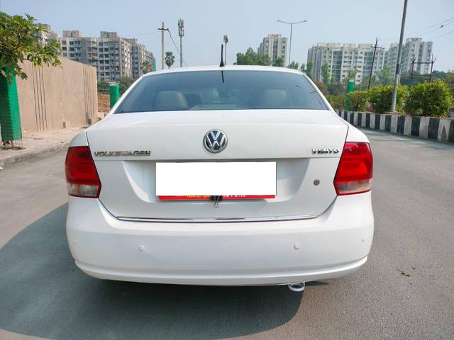 https://images10.gaadi.com/usedcar_image/3687050/original/processed_img2921510__used_car_2921510_1700890379.jpg?imwidth=6402