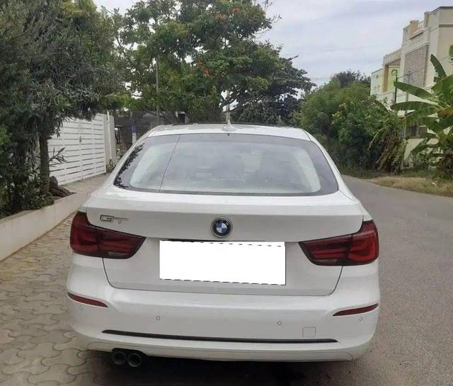 https://images10.gaadi.com/usedcar_image/3687053/original/processed_img2921512__usedcar_10_5701700831698_1700831722.jpeg?imwidth=6402