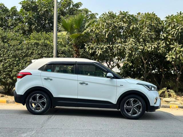 https://images10.gaadi.com/usedcar_image/3687062/original/img2921518__used_car_2921518_1700831972.jpg?imwidth=6401