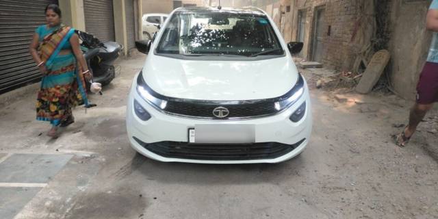 https://images10.gaadi.com/usedcar_image/3687088/original/16__VCC_1819289_94_1700119912.jpg?imwidth=6400