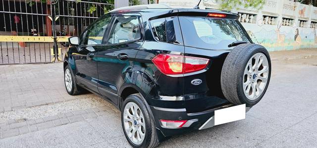 https://images10.gaadi.com/usedcar_image/3687123/original/processed_img2921554__used_car_2921554_1700833645.jpg?imwidth=6402