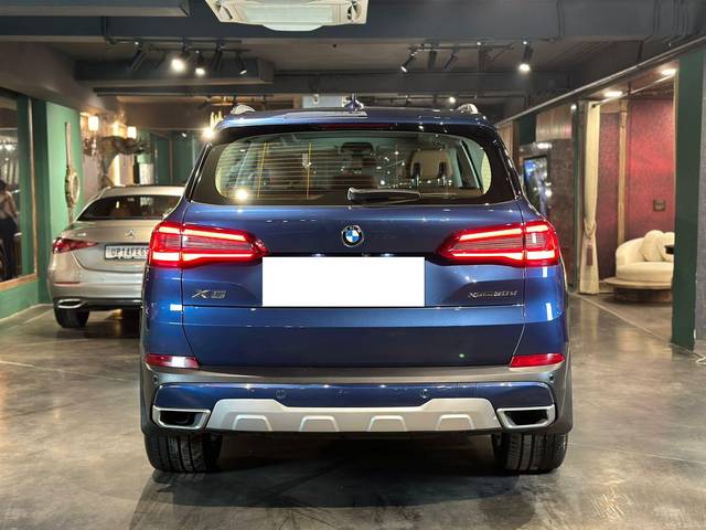 https://images10.gaadi.com/usedcar_image/3687138/original/processed_img2921562__usedcar_whatsappimage2023_11_24at71643pm_1__6131700834123_1700834133.jpeg?imwidth=6401