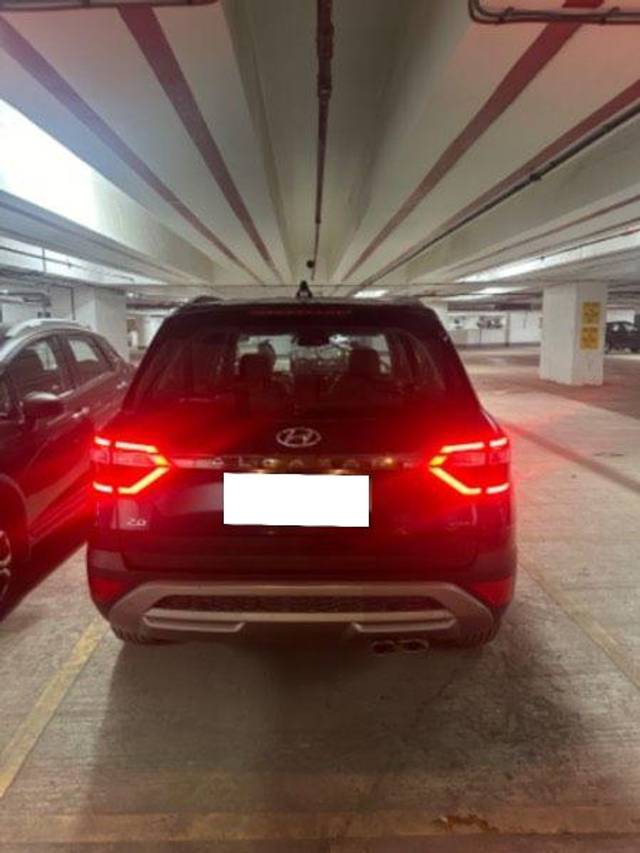 https://images10.gaadi.com/usedcar_image/3687142/original/processed_7c874e9c-86d8-421a-9a0d-f5d711c81ee0.jpeg?imwidth=6401