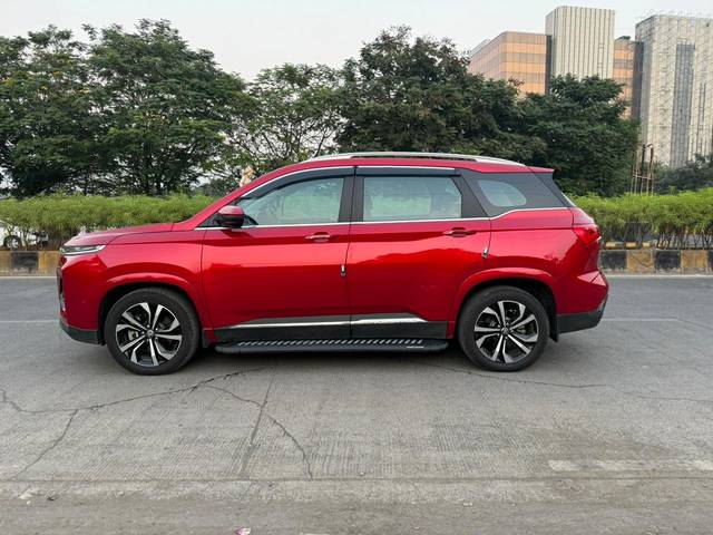 https://images10.gaadi.com/usedcar_image/3687143/original/img2921564__usedcar_whatsappimage2023_11_24at180451_2921564_1700834680.jpeg?imwidth=6402