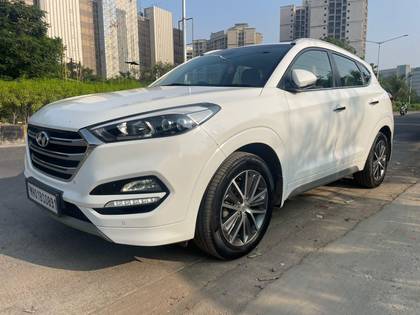 Hyundai Tucson 2.0 Dual VTVT 2WD AT GLS Hyundai Tucson 2.0 Dual VTVT 2WD AT GLS