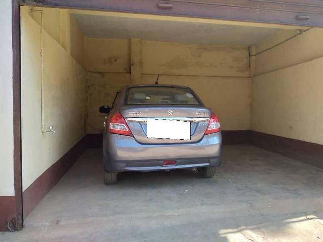 https://images10.gaadi.com/usedcar_image/3687230/original/processed_99b3d115-ffc1-4358-9cb7-722a619ed89f.jpg?imwidth=6402