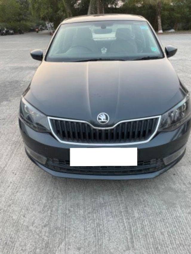 https://images10.gaadi.com/usedcar_image/3687286/original/processed_b5ca783f-c5c5-475e-a5c0-51cb16713a6b.jpeg?imwidth=6400