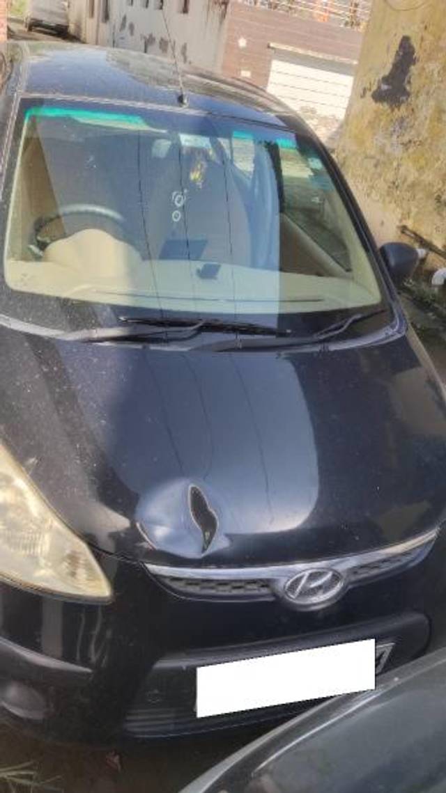 https://images10.gaadi.com/usedcar_image/3687294/original/processed_04ab1bc2-c092-4bee-a2bd-865ec4e5819a.jpg?imwidth=6402