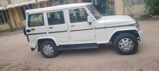 https://images10.gaadi.com/usedcar_image/3687429/original/processed_317a59a9-369a-4827-86d9-f816808759e6.jpg?imwidth=6402