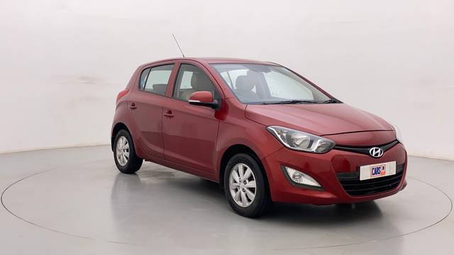 https://images10.gaadi.com/usedcar_image/3687628/original/e8d57057-70c0-4fa8-96ac-716b5d52439e__44.jpg?imwidth=6400