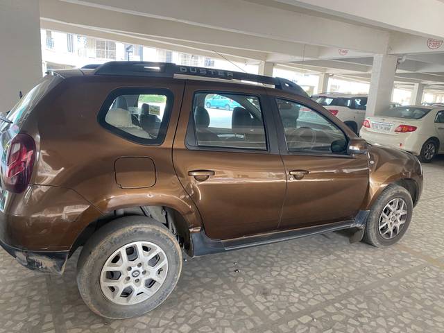 https://images10.gaadi.com/usedcar_image/3687643/original/processed_940409b1-2270-42c8-a230-a22ab3ca8395.jpeg?imwidth=6401
