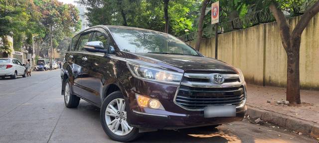 https://images10.gaadi.com/usedcar_image/3687648/original/processed_img2921668__used_car_2921668_1700889210.jpg?imwidth=6400