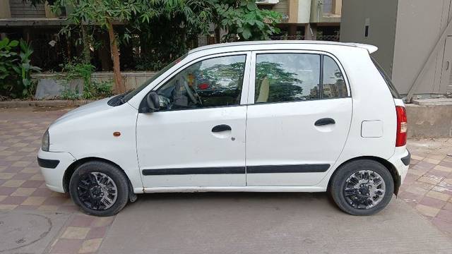 https://images10.gaadi.com/usedcar_image/3687682/original/18__VCC_IMG_1700281429675_1820407_95_1700281657.jpg?imwidth=6401