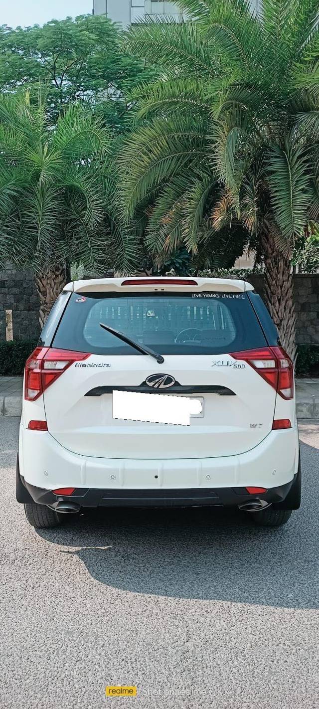 https://images10.gaadi.com/usedcar_image/3687705/original/processed_img2921704__used_car_2921704_1700890862.jpg?imwidth=6402