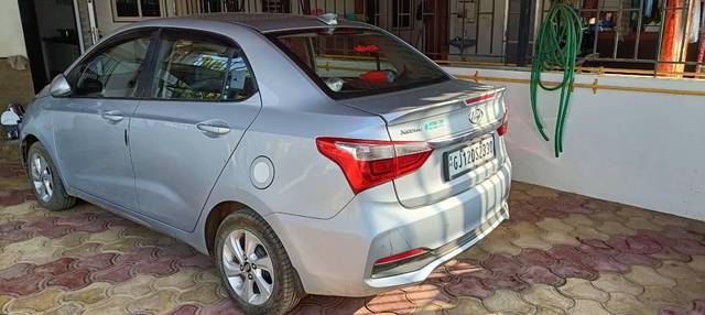 https://images10.gaadi.com/usedcar_image/3687720/original/processed_893ea80a-0b6a-4a6f-bc80-a64b85d1875c.jpg?imwidth=6402