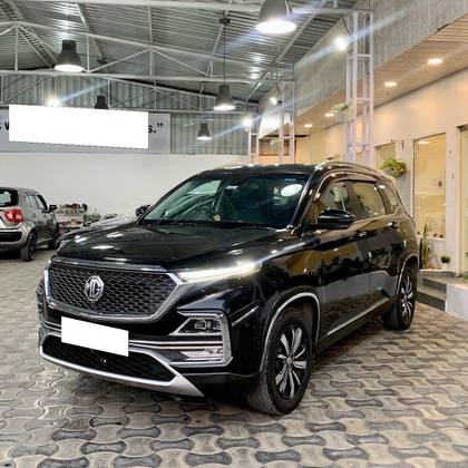 MG Hector Hybrid Sharp MT MG Hector Hybrid Sharp MT