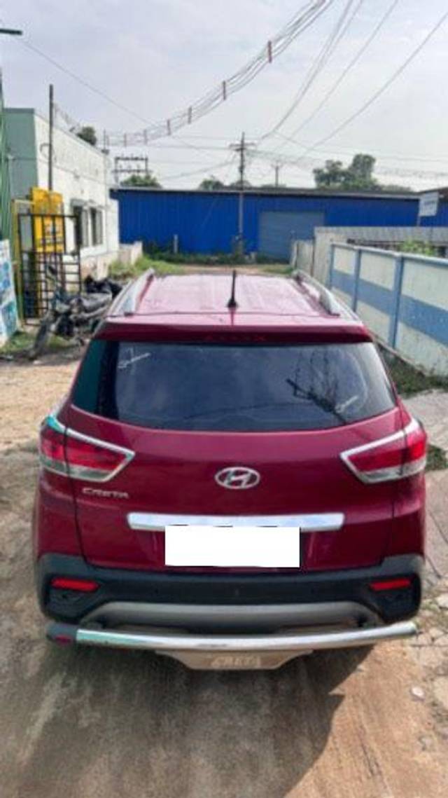 https://images10.gaadi.com/usedcar_image/3687749/original/processed_ebba1ac6-b538-4899-aaf2-99000fedd5d3.jpeg?imwidth=6402