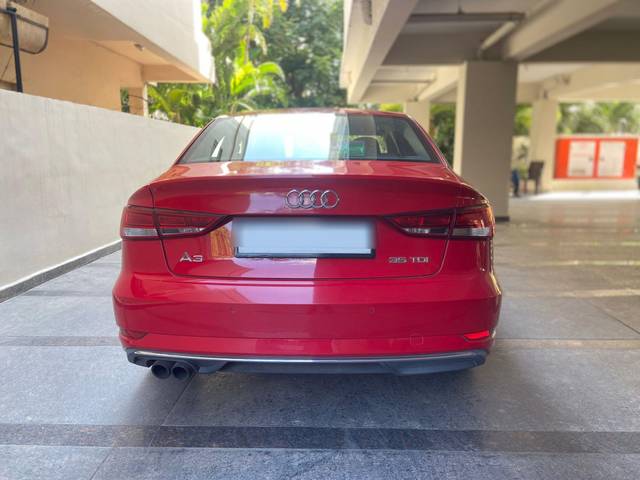 https://images10.gaadi.com/usedcar_image/3687775/original/processed_img2921731__usedcar_img_1295_2021700892986_1700893016.jpg?imwidth=6401